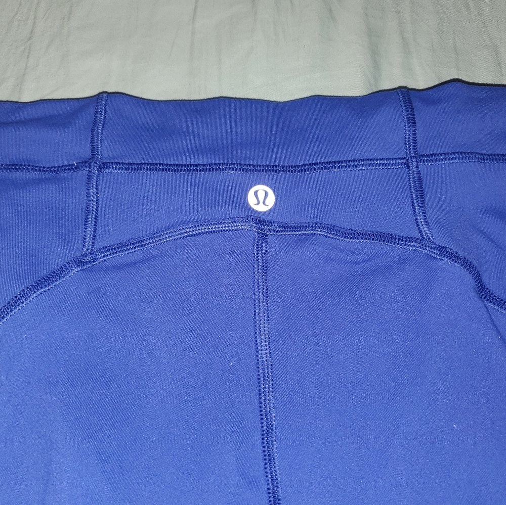 Lululemon leggings size 6